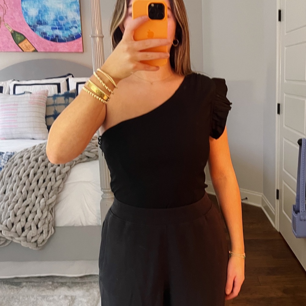 Fanco Gabrielle One Shoulder Bodysuit - Black